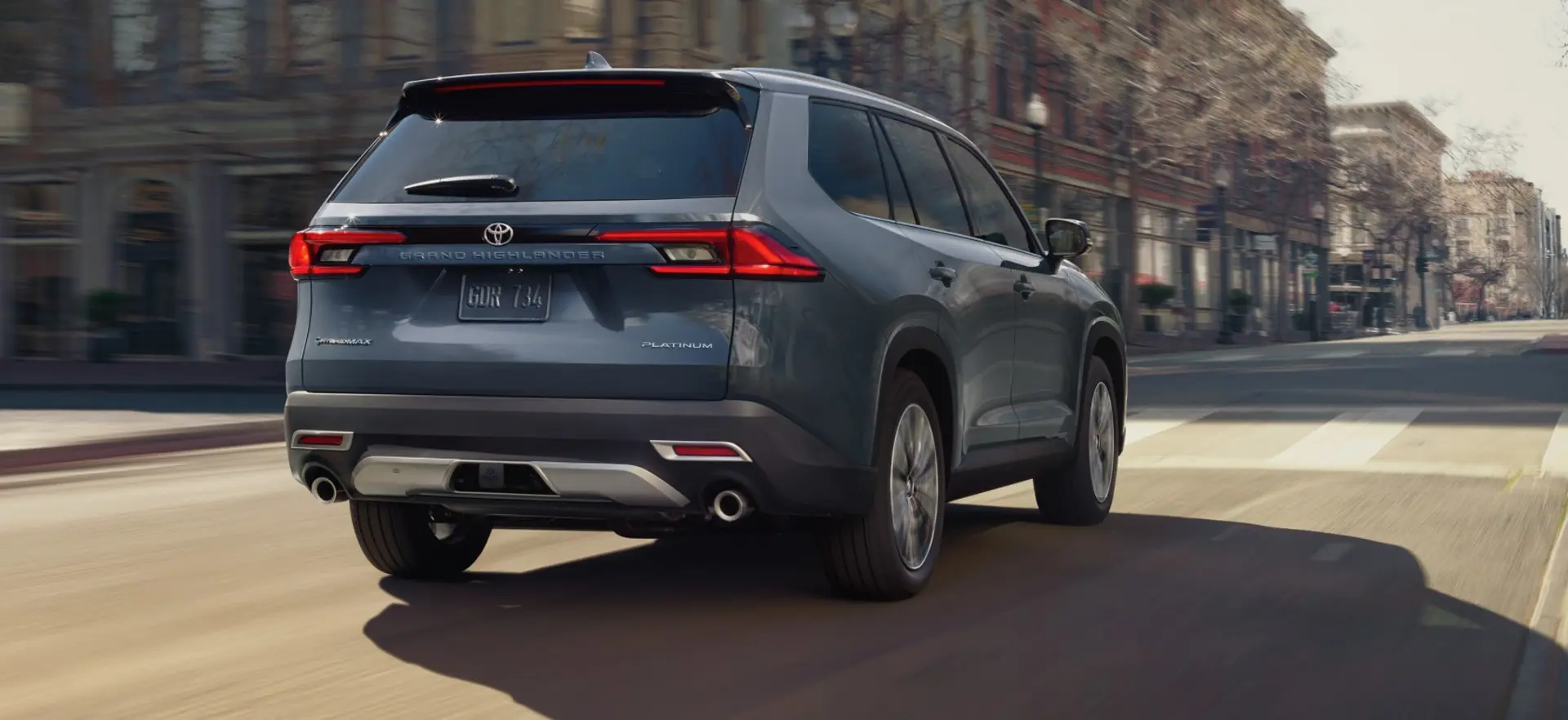 Toyota Grand Highlander in the city